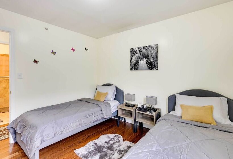 Chic Centrally Located Newark Home W/ Shared Yard!