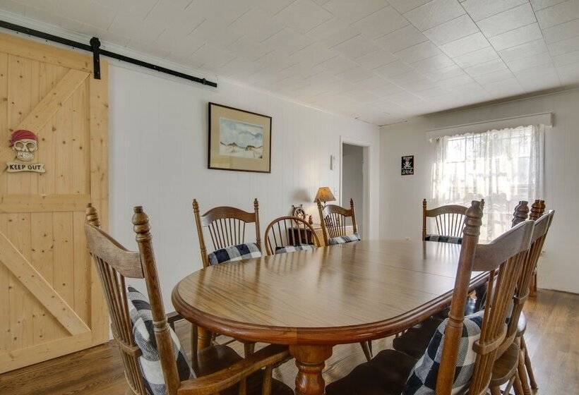 Chincoteague Home W/ Pool   Walkable Location!