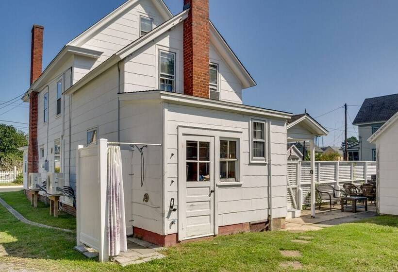 Chincoteague Home W/ Pool   Walkable Location!