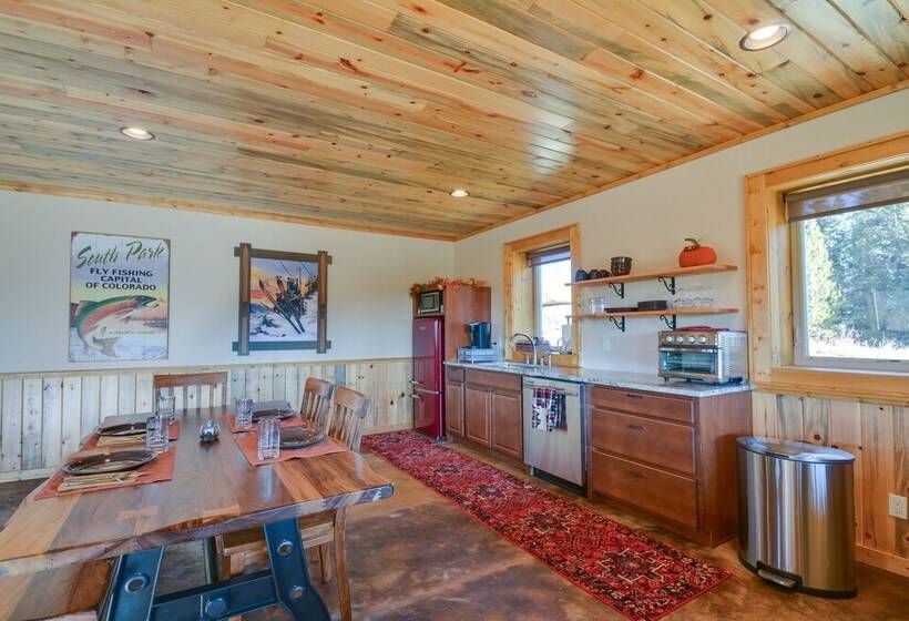 Cozy Alma Mountain Retreat: Fireplace & Grill