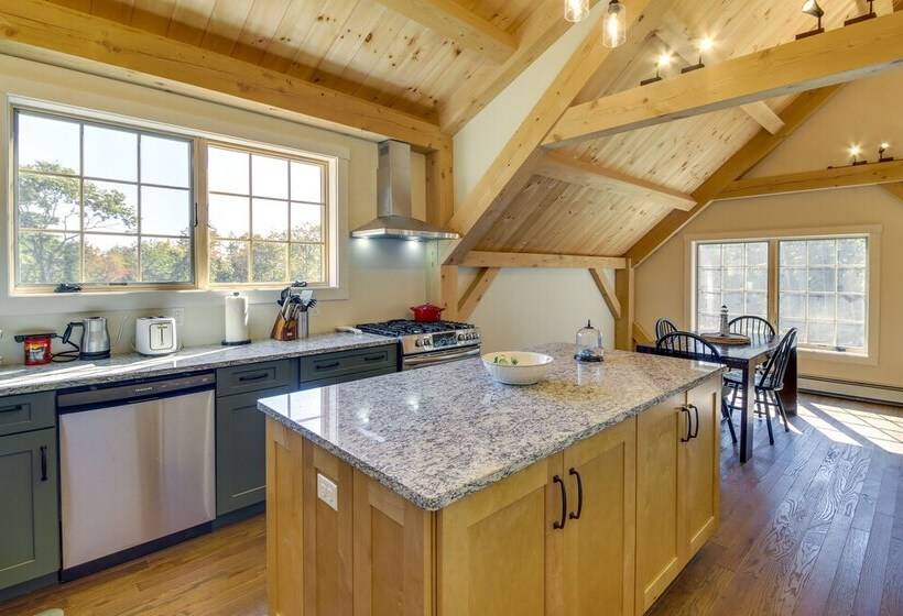 Cozy Camden Cottage W/ Fire Pit & Trail Access