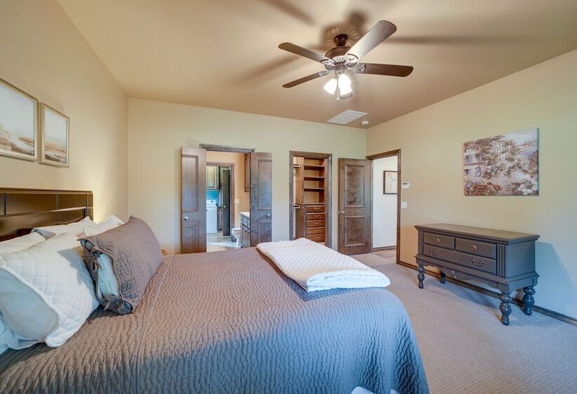 Cozy Checotah Retreat W/ Deck Near Eufaula Lake