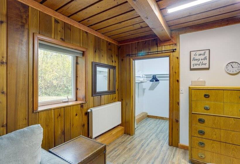 Cozy Fairbanks Cabin ~ 11 Mi To Downtown!