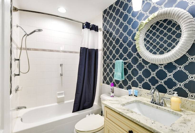 13 Mi To Annapolis: Dog Friendly Crofton Home!