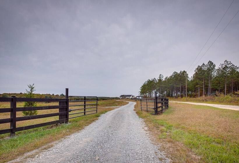 Crossville Home Near Lake Tansi + Hiking Trails!