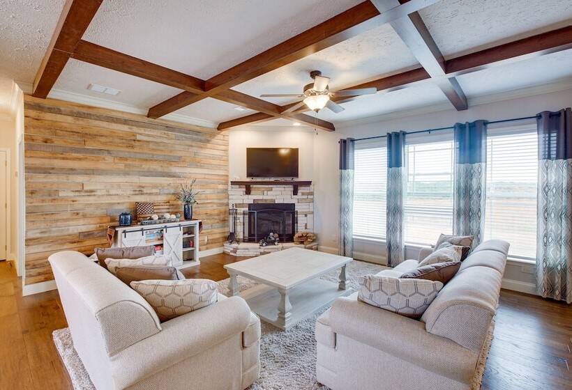 Crossville Home Near Lake Tansi + Hiking Trails!