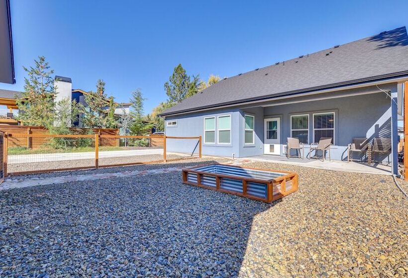Dog Friendly Boise Home W/ Covered Patio & Grill!