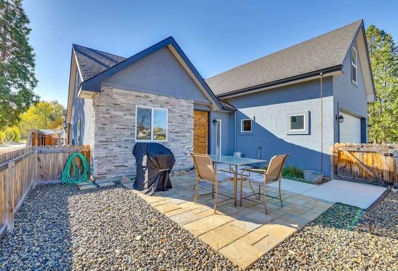 Dog Friendly Boise Home W/ Covered Patio & Grill!