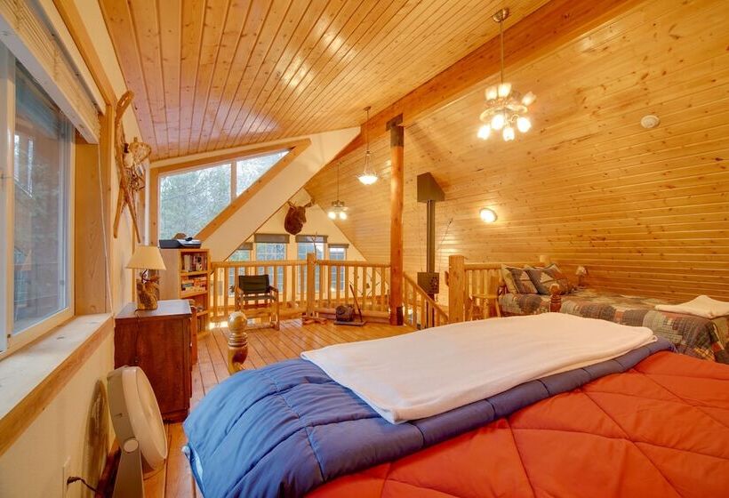Donnelly Cabin W/ Private Deck: Near Lake Cascade!