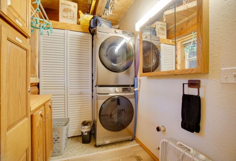 Donnelly Cabin W/ Private Deck: Near Lake Cascade!