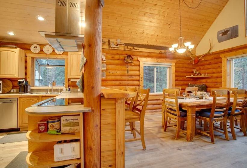 Donnelly Cabin W/ Private Deck: Near Lake Cascade!
