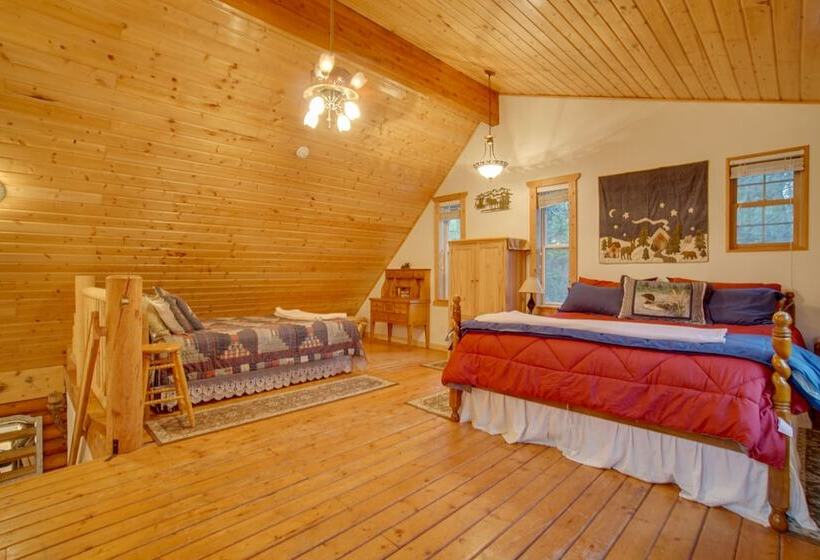 Donnelly Cabin W/ Private Deck: Near Lake Cascade!