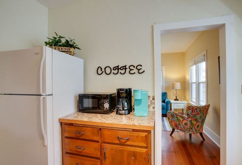 Downtown Coeur Dalene Retreat Near Lake & Parks!