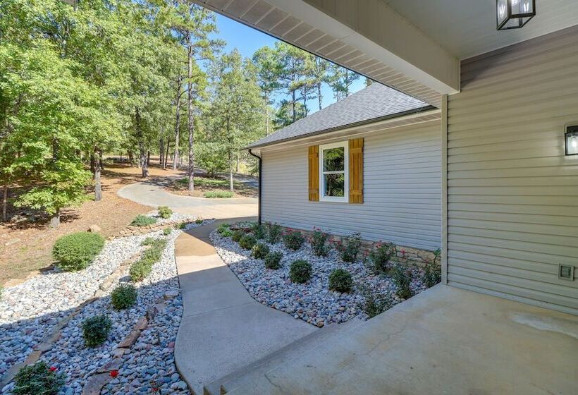 Luxury Lakefront Retreat W/ Deck & Patio!