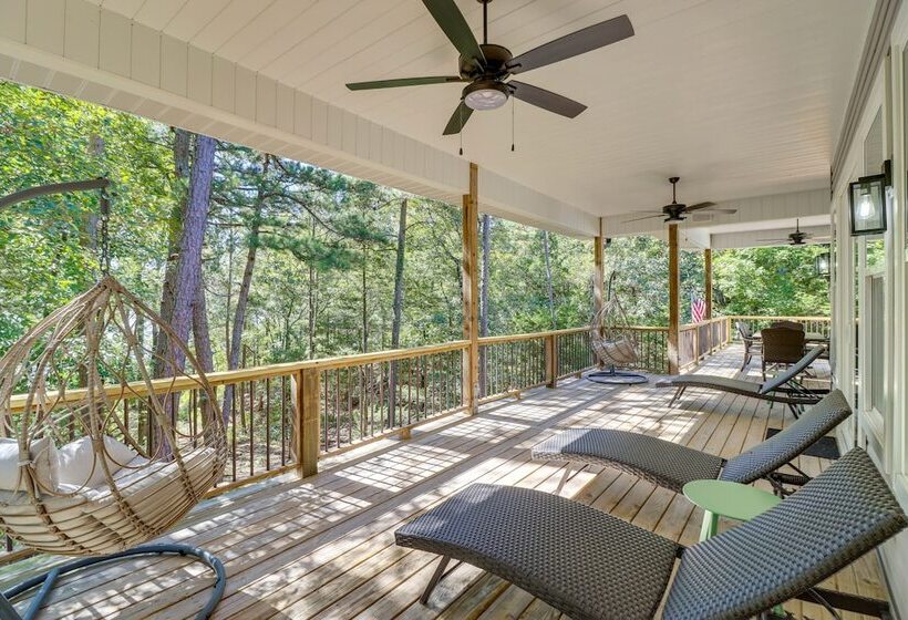 Luxury Lakefront Retreat W/ Deck & Patio!