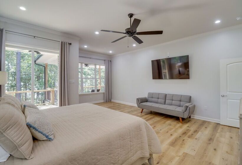 Luxury Lakefront Retreat W/ Deck & Patio!