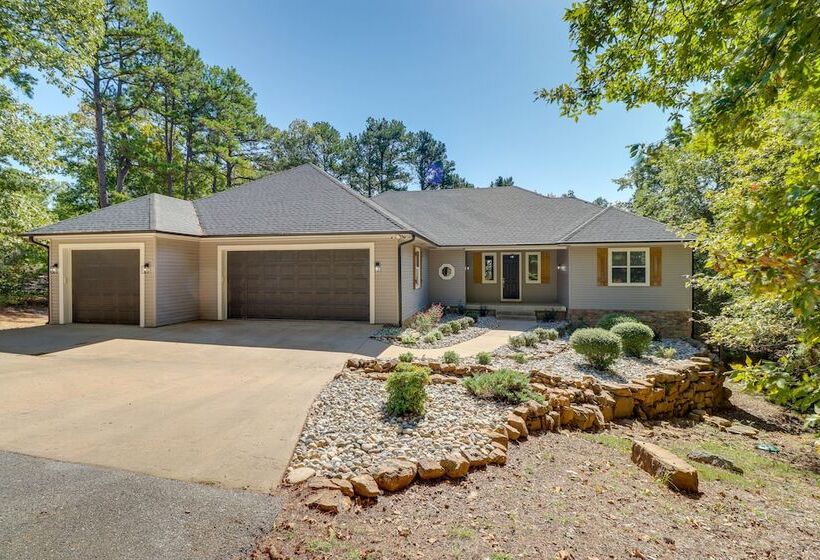 Luxury Lakefront Retreat W/ Deck & Patio!