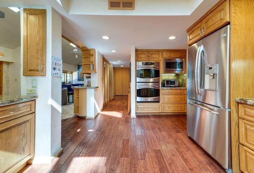 Expansive Tahoe Donner House With Hot Tub!