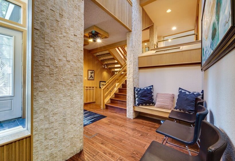 Expansive Tahoe Donner House With Hot Tub!