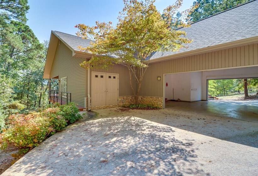 Fairfield Bay Retreat W/ Fireplaces & Lake Access