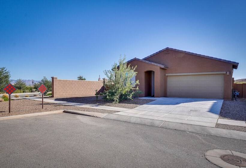 Family Friendly Home   1 Mi To Sahuarita Lake!