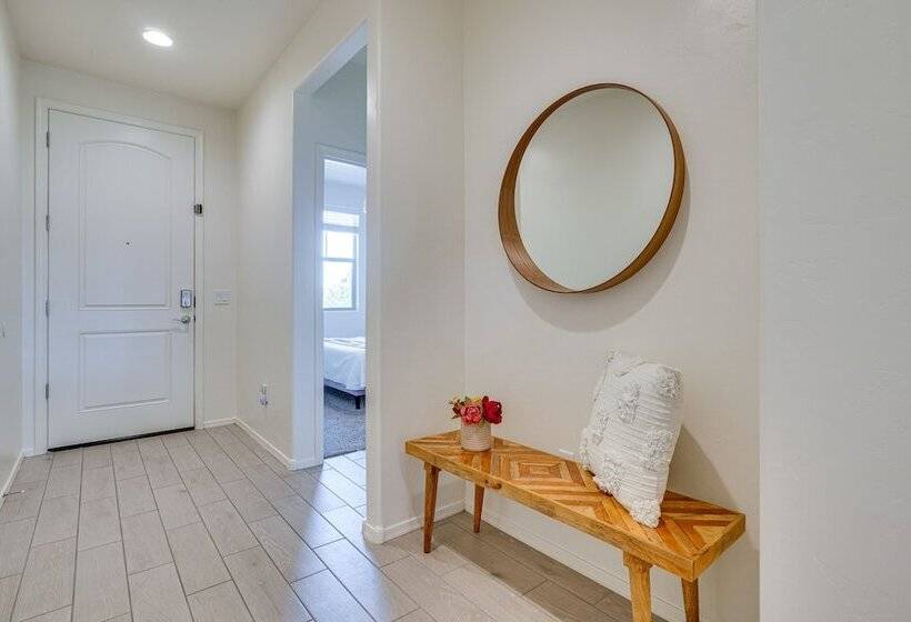 Family Friendly Home   1 Mi To Sahuarita Lake!