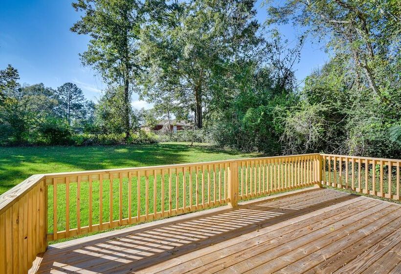 Family Friendly Tuskegee Home: 3 Mi To University!