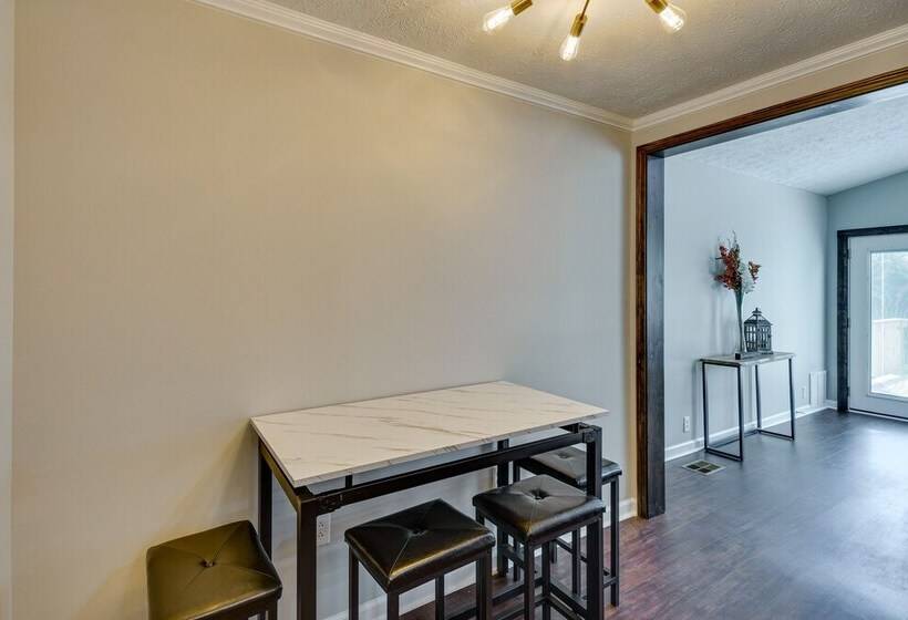 Family Friendly Tuskegee Home: 3 Mi To University!