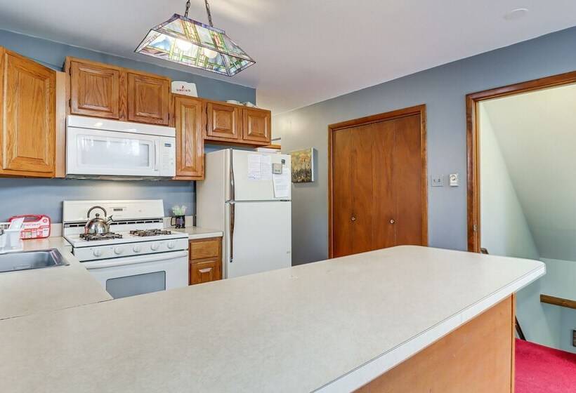 6 Mi To Jack Frost Ski Resort: Family Home W/ Deck