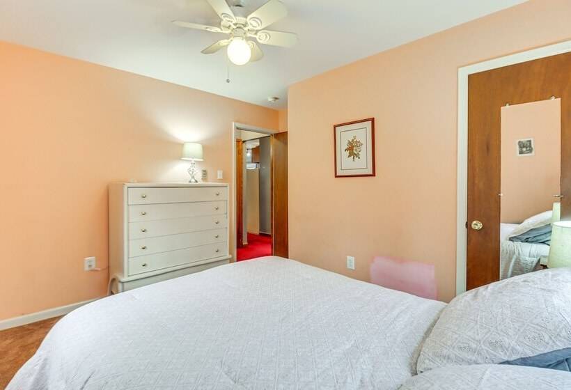 6 Mi To Jack Frost Ski Resort: Family Home W/ Deck