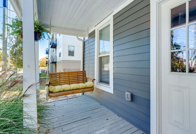 Fayetteville Home: 1 Mi To University Of Arkansas!