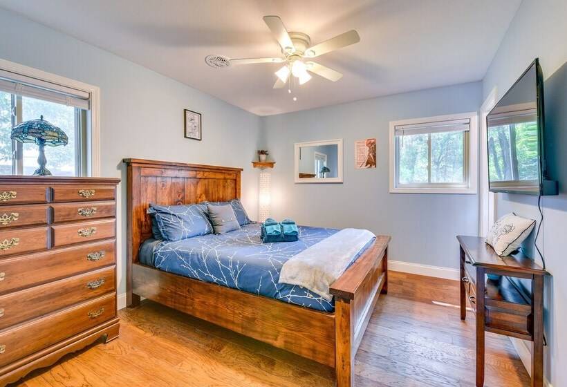 Florida Escape W/ Patio & Fire Pit, Near Beaches!