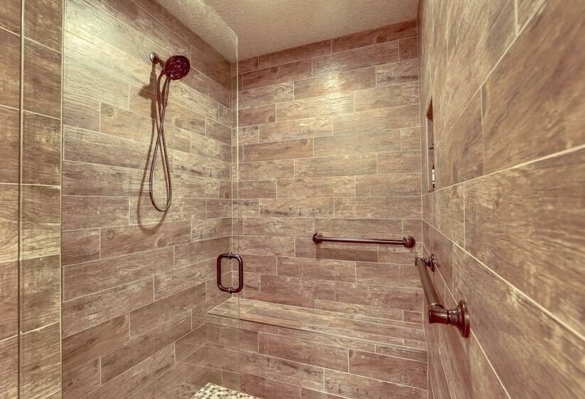 Pet Friendly Fort Pierce Home W/ Screened Porch!