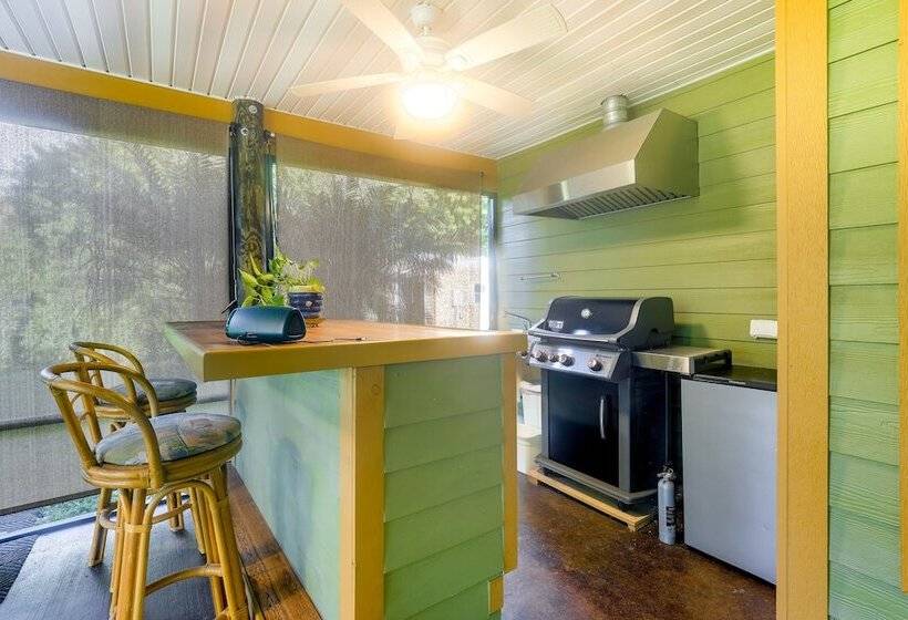 Pet Friendly Fort Pierce Home W/ Screened Porch!