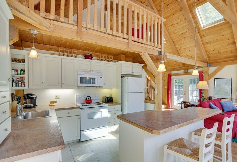 Frye Island Family Cabin With Lake & Beach Access!