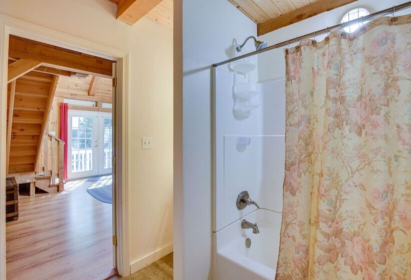 Frye Island Family Cabin With Lake & Beach Access!