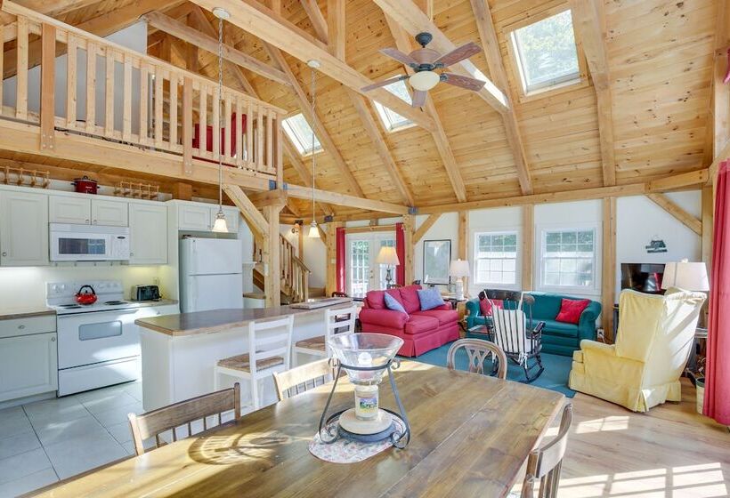Frye Island Family Cabin With Lake & Beach Access!