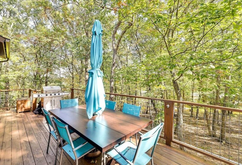 Gorgeous Bushkills Lodge W/ Pool Access!