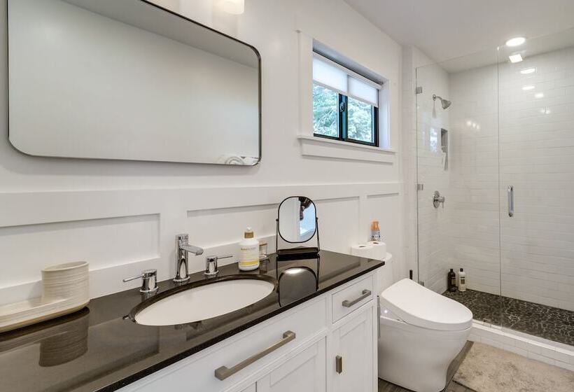 Gorgeous Tahoe City Home W/ Views, Steps To Beach