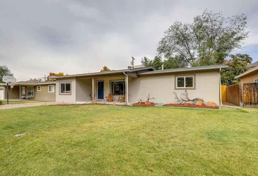 Grand Junction Home W/ Deck ~ 2 Mi To Downtown!