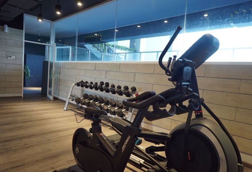 Grand Swiss Belhotel Darmo