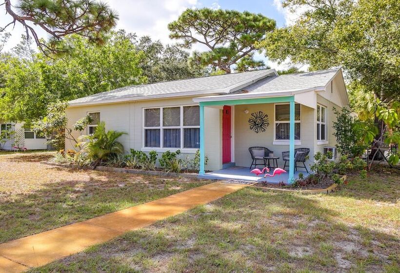 Centrally Located Gulfport Duplex W/ Patio!