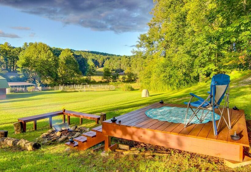 Hendersonville Cabin Near Hiking & Waterfalls!