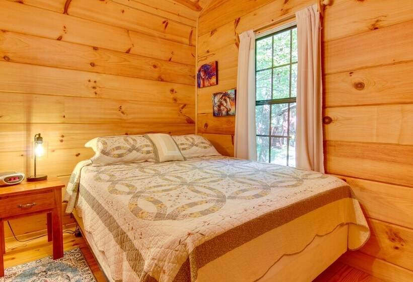 Hendersonville Cabin Near Hiking & Waterfalls!