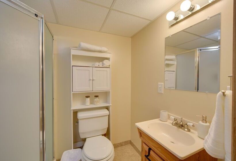 Hermantown Home W/ Decks, Grill & Hot Tub!