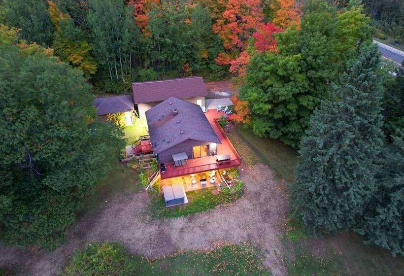 Hermantown Home W/ Decks, Grill & Hot Tub!