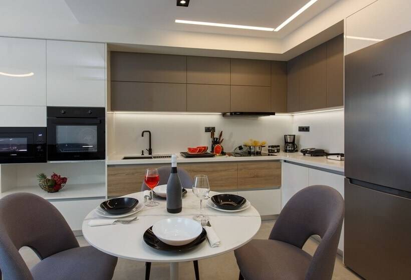 Hersonissos Beach Front Suites