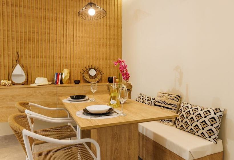 Hersonissos Beach Front Suites