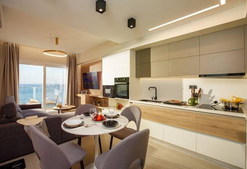 Hersonissos Beach Front Suites