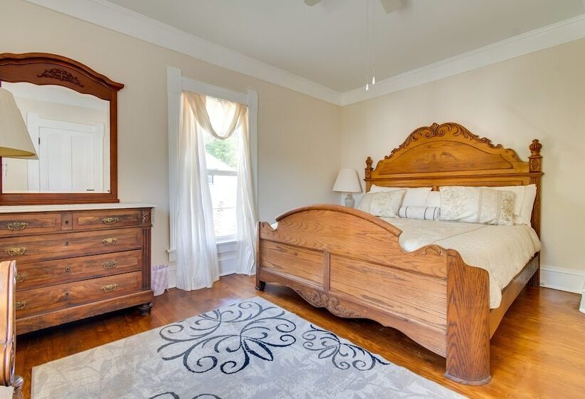 Historic Charleston Home < 1 Mi To University!